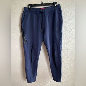 Nike Men’s joggers